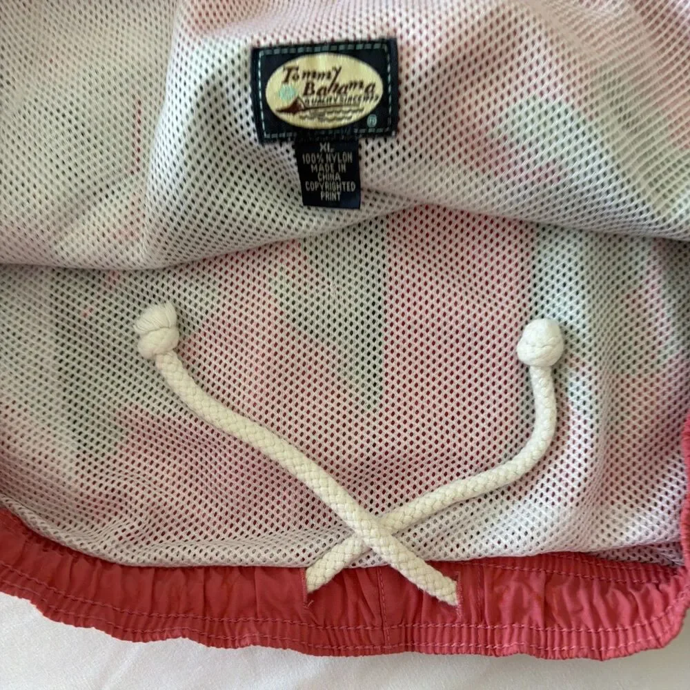 Tommy Bahama make statement